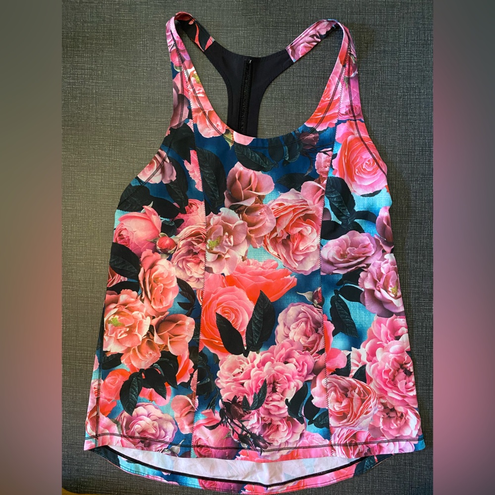Lululemon tank top